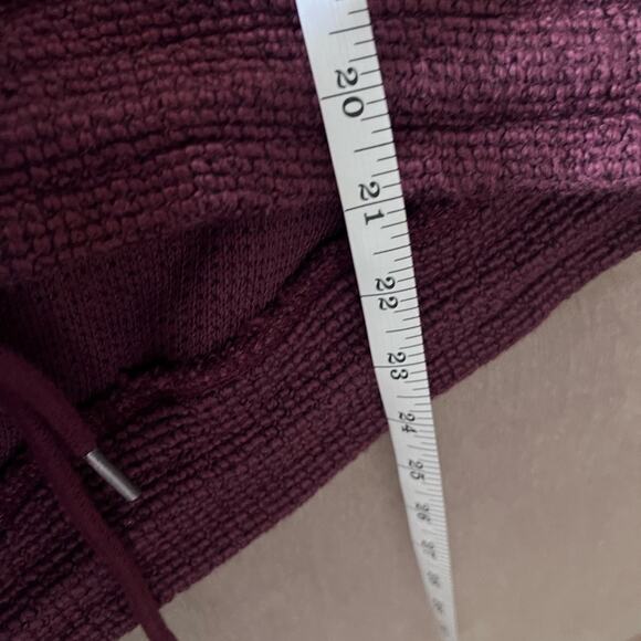 Sweaty Betty Athletic Sweatshirt in Black Cherry NWT Small size 6 small meidum - Picture 8 of 11